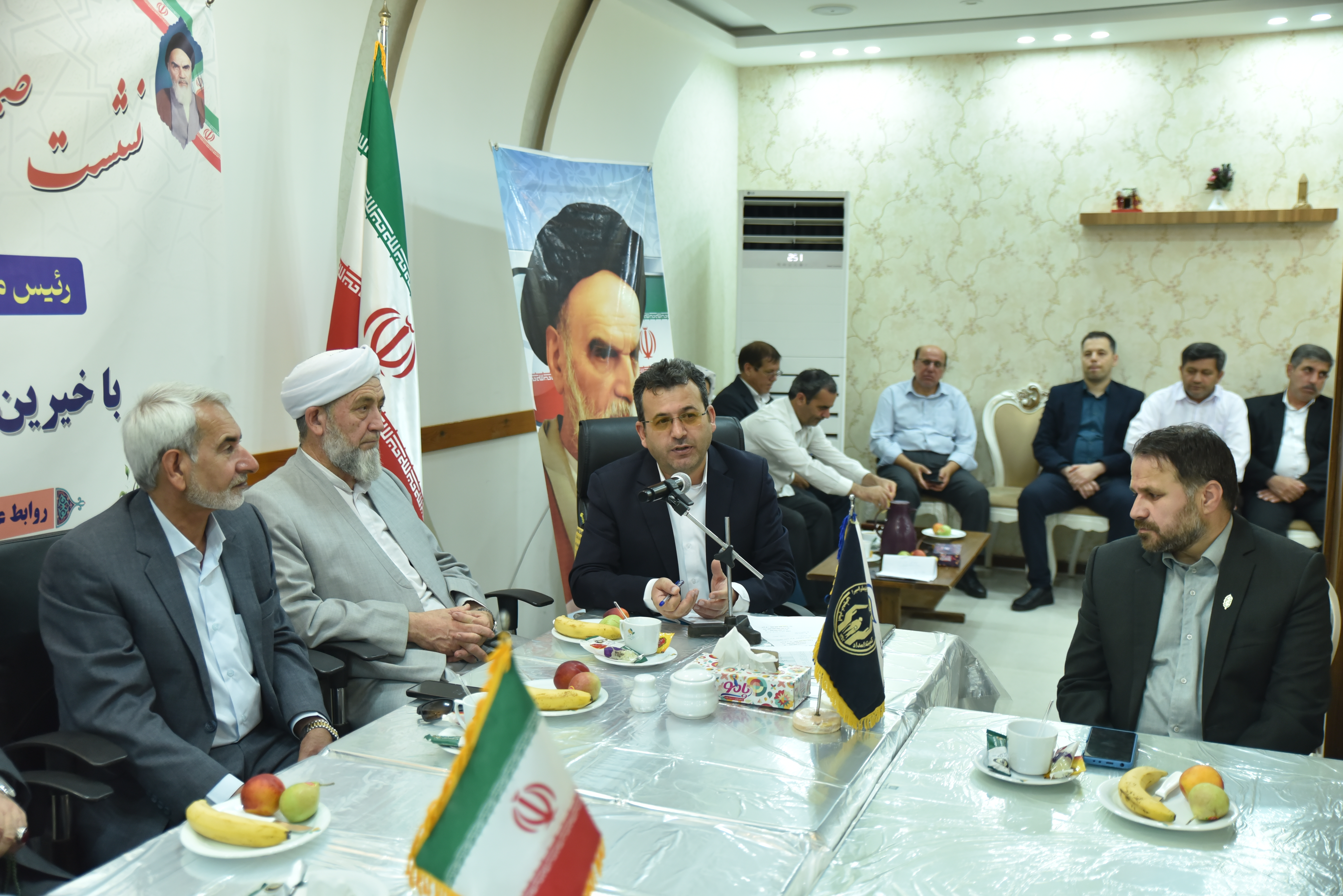 نشست هم اندیشی با جمعی از خیرین به روایت تصویر1404/06/12