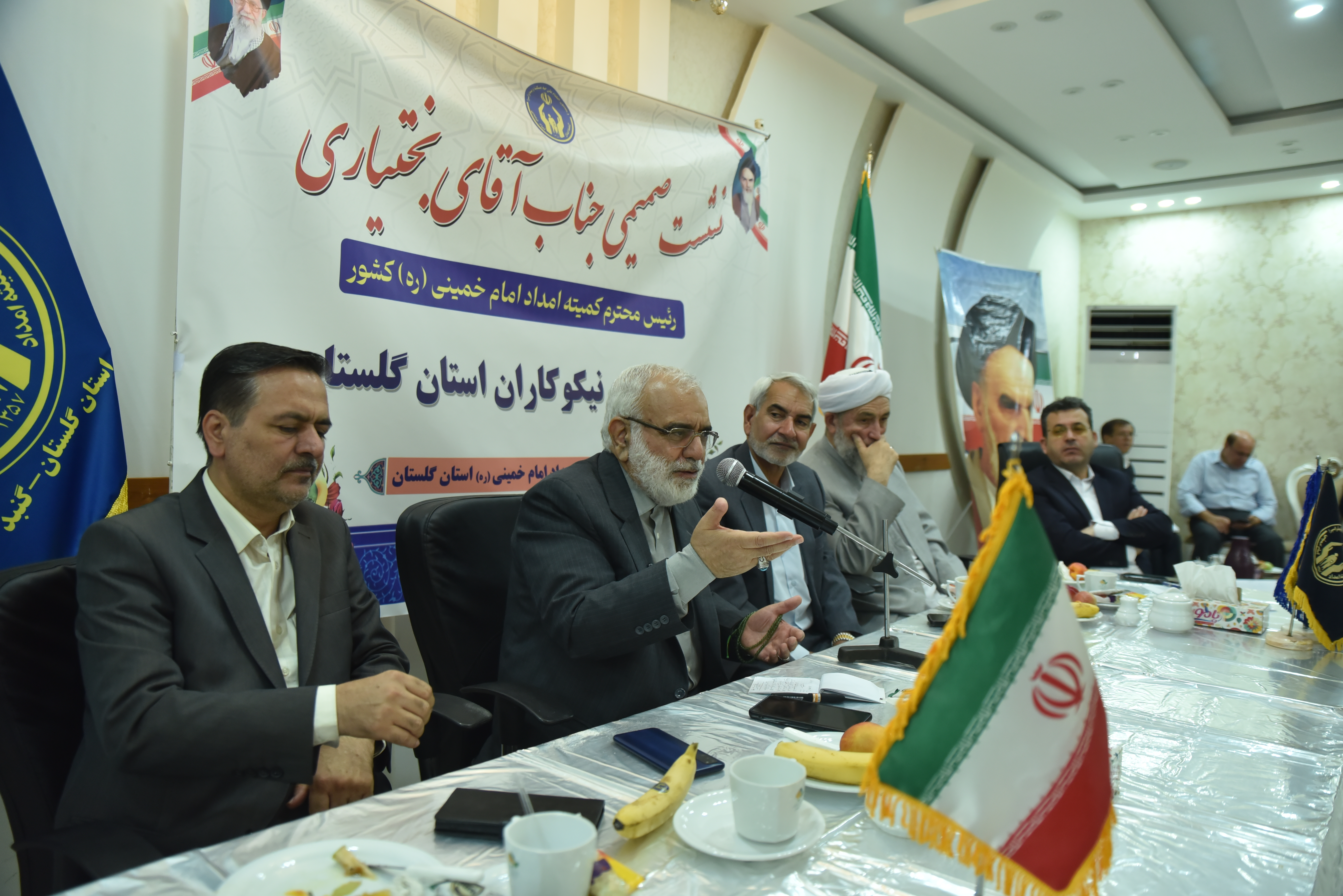 نشست هم اندیشی با جمعی از خیرین به روایت تصویر1404/06/12