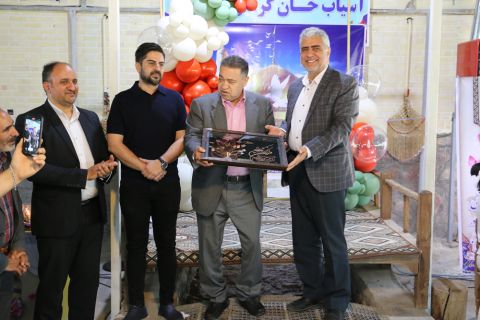 برگزاری جشن دهه کرامت برای دختران  تحت حمایت کمیته امداد اردستان. 1403/02/27