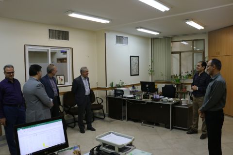 توجه به اولویت نیاز  خانوارهای تحت حمایت از اهم اقدامات است