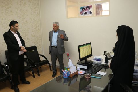 بازدید مدیرکل کمیته امداد استان اصفهان از روند فعالیت های این نهاد در شهرستان نطنز 1403/07/03