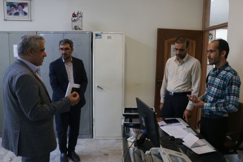 بازدید مدیرکل کمیته امداد استان اصفهان از روند فعالیت های این نهاد در شهرستان ورزنه 1403/07/10