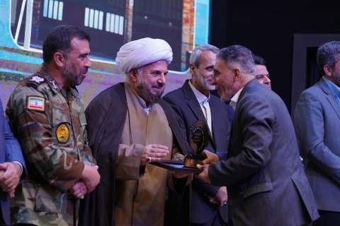 آئین تجلیل و نکوداشت موسسات خیریه، مراکز نیکوکاری و گروه‌های جهادی استان اصفهان برگزار شد 1403/07/19