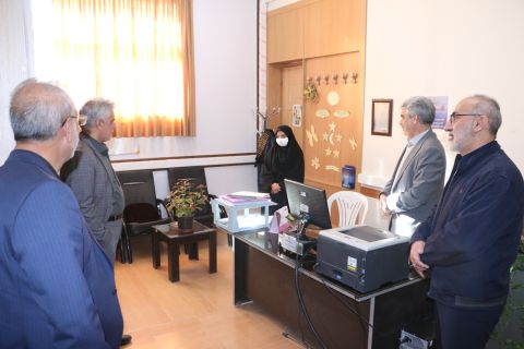 بازدید مدیرکل کمیته امداد استان اصفهان از روند خدمت رسانی به مددجویان شهرستان دهاقان ۱۴۰۳/۰9/13