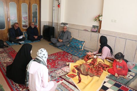 بازدید مدیرکل کمیته امداد استان اصفهان از روند خدمت رسانی به مددجویان شهرستان دهاقان ۱۴۰۳/۰9/13