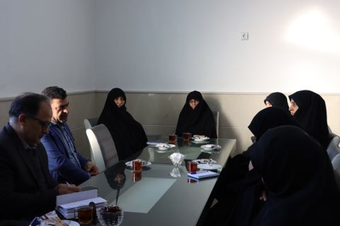 گزارش برنامه روز اول سفر مشاور امور بانوان کمیته امداد امام خمینی(ره) به استان اصفهان 1403/09/28