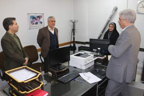 بازدید مدیرکل کمیته امداد استان اصفهان از روند فعالیت های این نها د در اداره منطقه 3اصفهان 1403/10/6