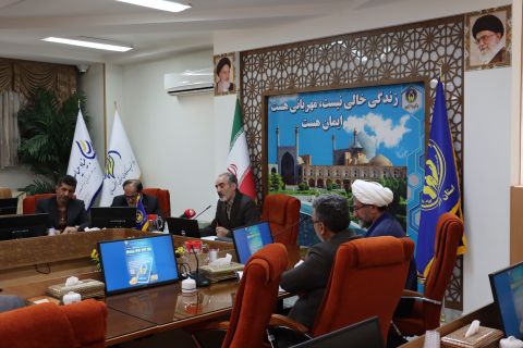 نشست خبری معاون توسعه مشارکت های مردمی کمیته امداد استان اصفهان با اصحاب رسانه 1404/01/25