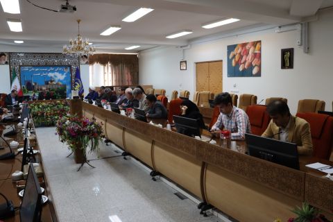 نشست خبری معاون توسعه مشارکت های مردمی کمیته امداد استان اصفهان با اصحاب رسانه 1404/01/25
