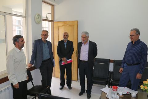 بازدید مدیرکل کمیته امداد استان اصفهان از فعالیت های این نهاد در شهرستان خور و بیابانک 1404/01/27