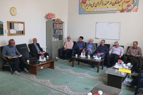 بازدید مدیرکل کمیته امداد استان اصفهان از فعالیت های این نهاد در شهرستان خور و بیابانک 1404/01/27