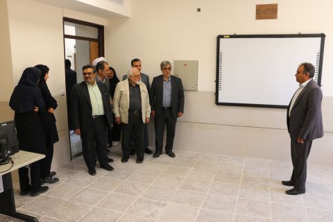 افتتاح هنرستان دخترانه سردار شهید حاج قاسم سلیمانی در شهرستان اردستان