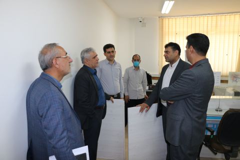 بازدید مدیرکل کمیته امداد استان اصفهان از روند فعالیت های این نهاد در  اداره منطقه دو اصفهان04/02/11