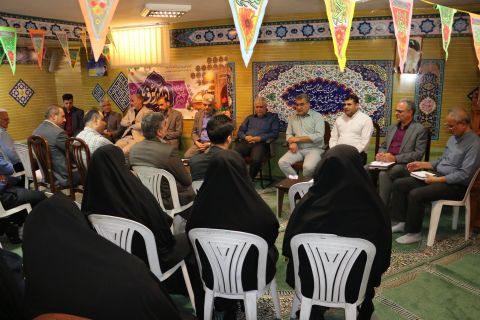 بازدید مدیرکل کمیته امداد استان اصفهان از روند فعالیت های این نهاد در  اداره منطقه دو اصفهان04/02/11