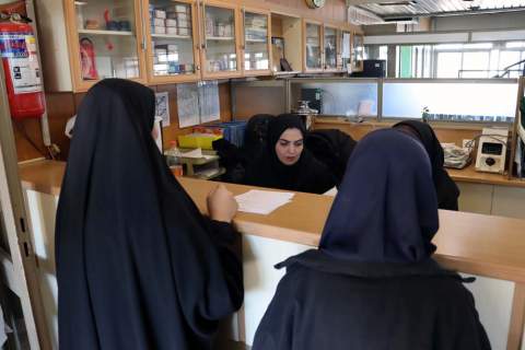 ارائه خدمات درمانی توسط اساتید دندان پزشکی اصفهان به مددجویان اصفهانی طی ده روز  1403/11/01