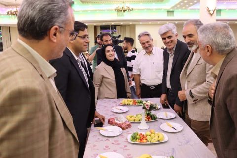 آغاز زندگی مشترک ۱۱۰ زوج تحت حمایت کمیته امداد استان اصفهان با مهر نیکوکاران1404/03/07