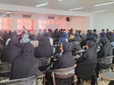 برگزاری دوره‌های آموزشی هدفمند با محوریت اشتغال، خلاقیت و آینده‌سازی برای مددجویان کمیته امداد منطقه