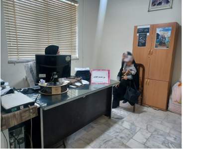 برپایی میز خدمت حقوقی برای مددجویان کمیته امداد ورزنه با حضور وکیل نیکوکار