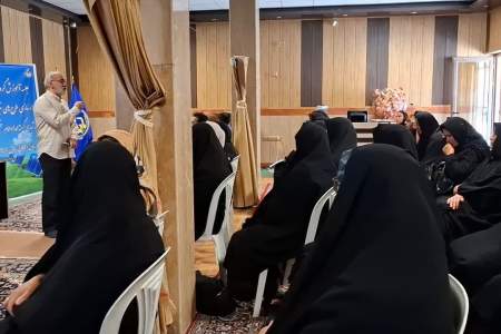 برگزاری دوره آموزشی پایدارسازی نیروگاه‌های خورشیدی ویژه مددجویان کمیته امداد دهاقان