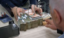تسهیلات صندوق امداد ولایت، گره گشای مشکلات نیازمندان است